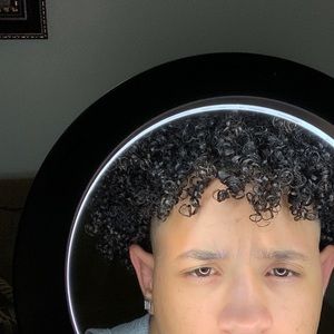 Meet your Posher, Christopher